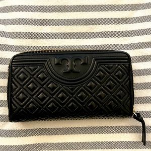 Tory Burch Fleming Continental Wallet Black